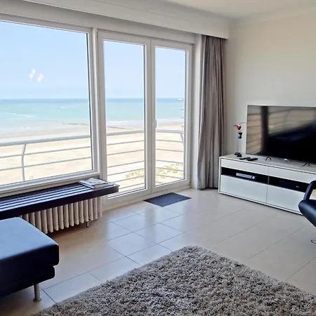 In With Sea Views, Cleaning Included Nieuwpoort