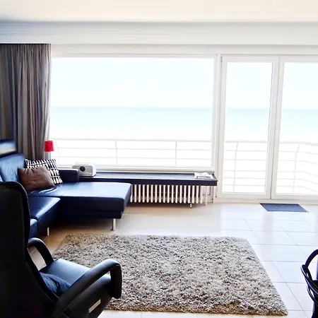 In With Sea Views, Cleaning Included *